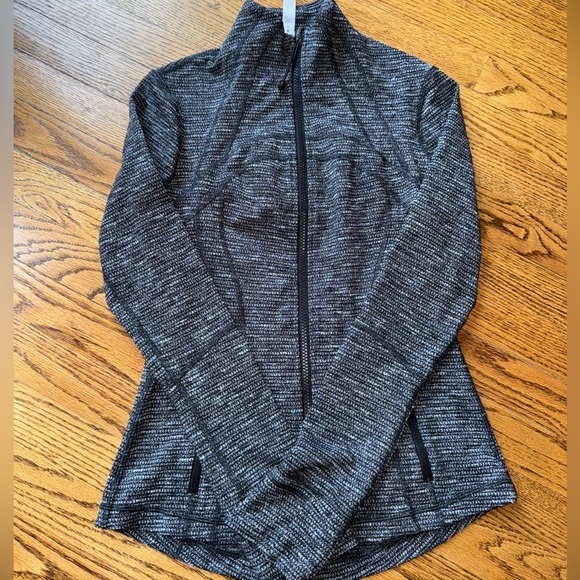 Lululemon Women's Define Full Zip Jacket - Picture 2 of 11